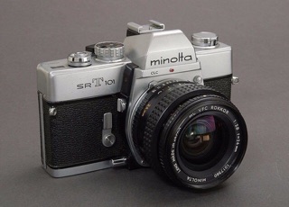 Máy ảnh film Minolta SRT 101