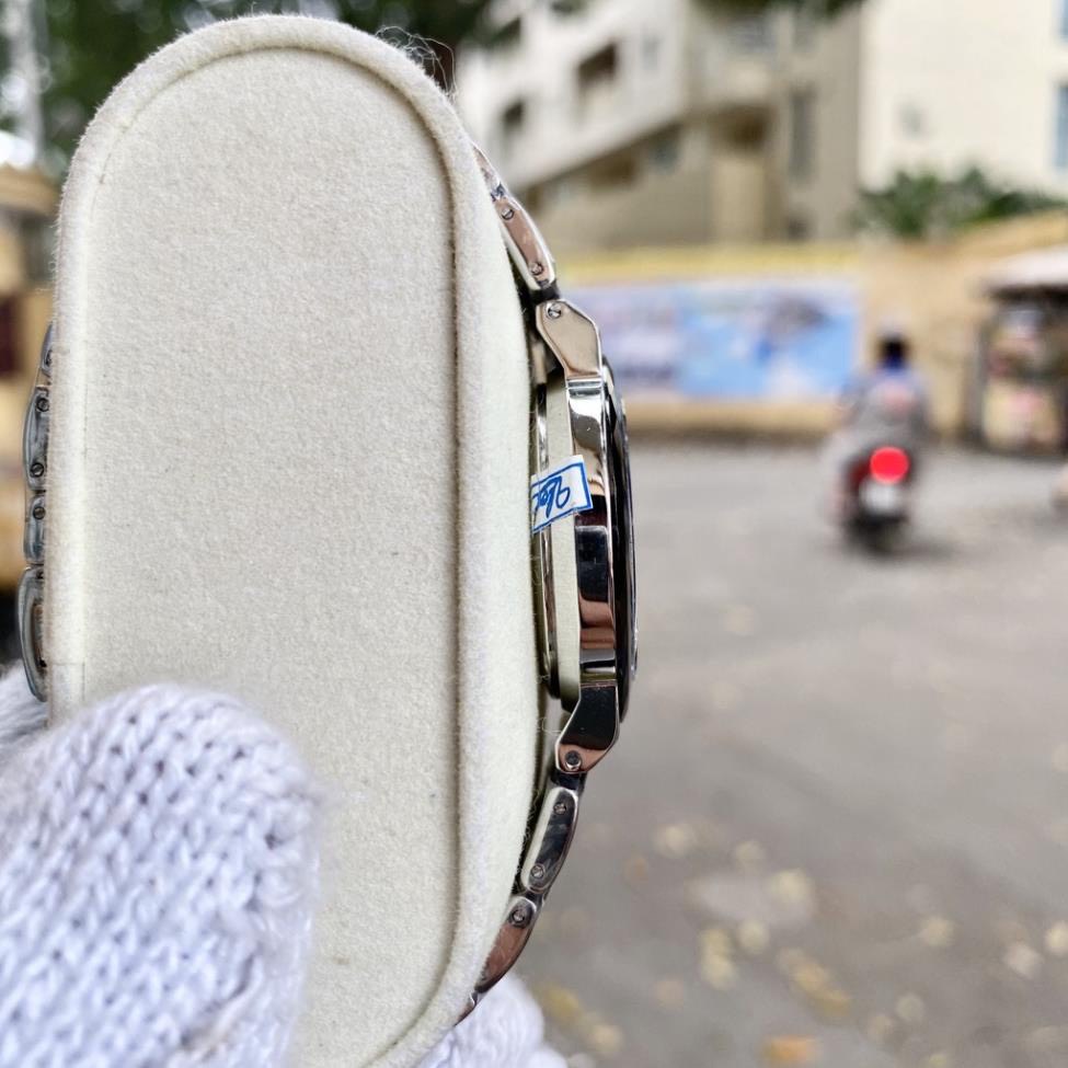 Đồng Hồ Nam Nữ RAD0 Sapphire L033 Viền Đá Đen, Dây Thép Đá Đen Máy Pin Nhật