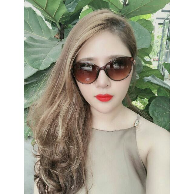 Kính House có mail mua hàng của web chính hãng
