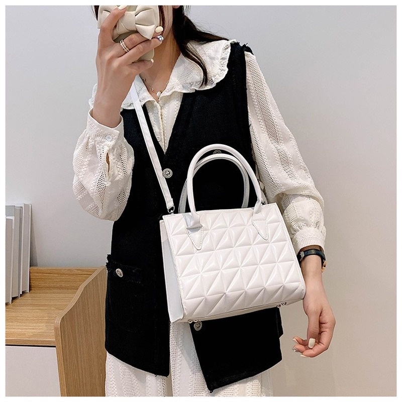 Túi Đeo Chéo Dây Xích Thời Trang Hàn Quốc 2022 Gylb1326