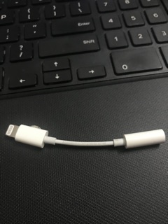 Cáp chuyển Lightning - jack 3.5