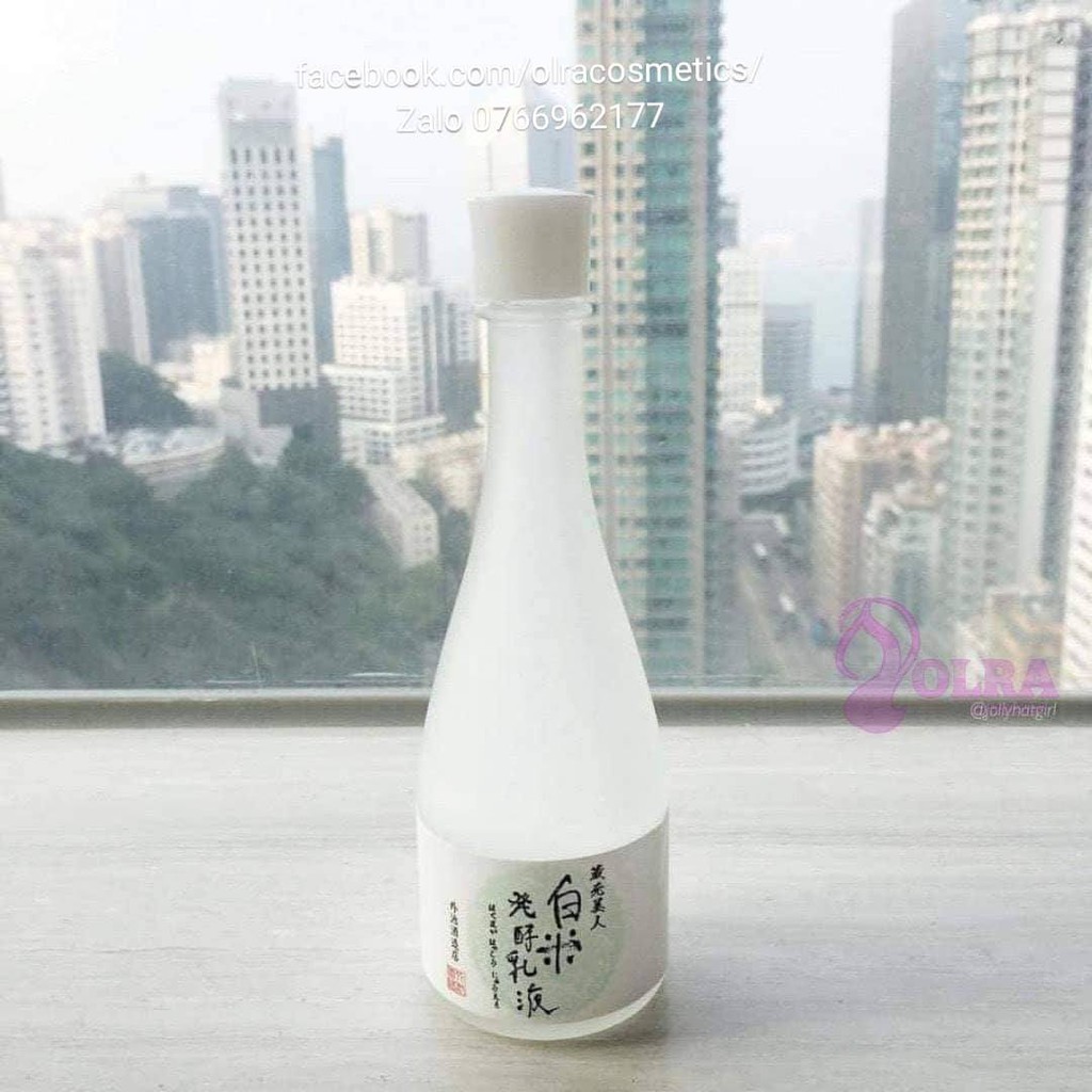 Lotion rượu Sake Kuramoto Bijin Sake Lotion dưỡng ẩm tái tạo da và se khít lỗ chân lông