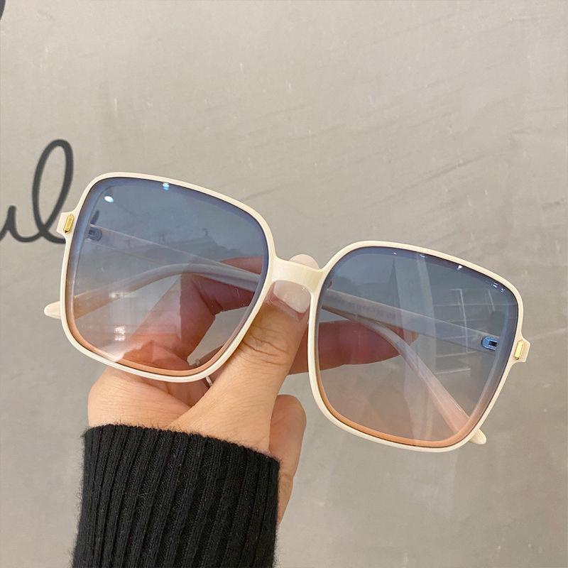 Kính mát gọng vuông màu gradient phối màu chống nắng bụi thời trang KI17