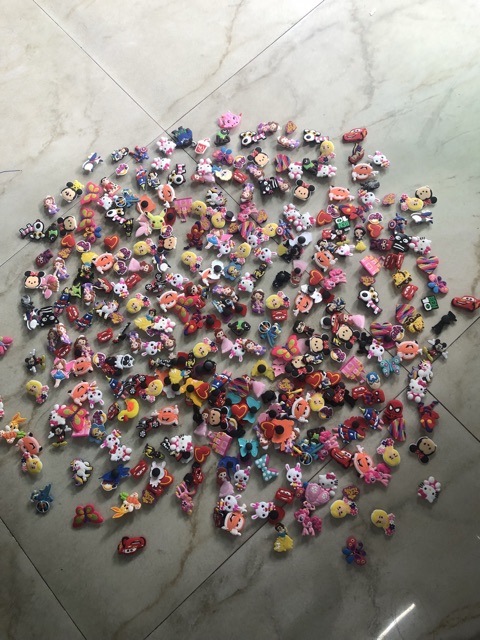 TICKER đính dép Cross