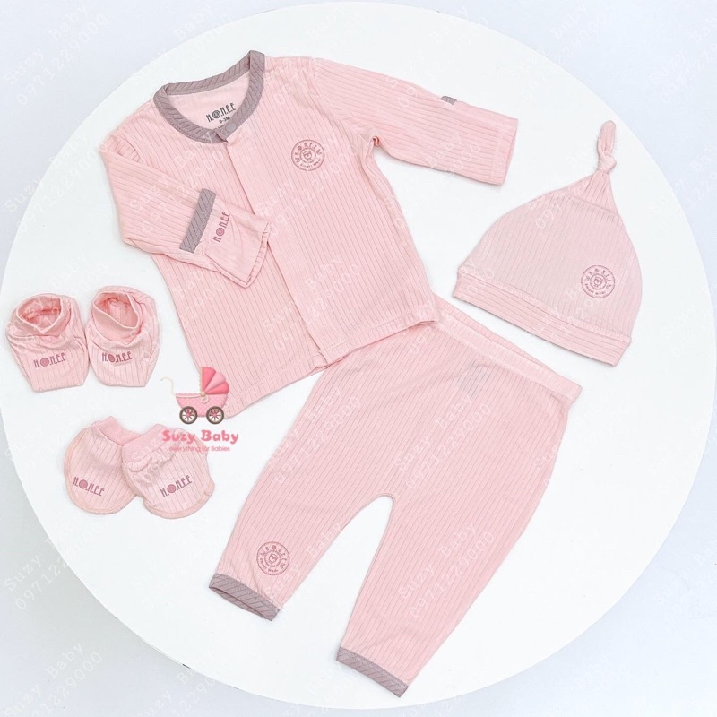 BỘ QUẦN ÁO SƠ SINH CÀI LỆCH/ CÀI THẲNG HRNEE SWEETY, Suzy baby