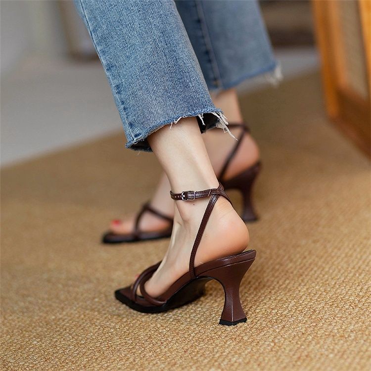 Giày Sandal Cao Gót Mũi Vuông Màu Nâu Phong Cách Retro Pháp