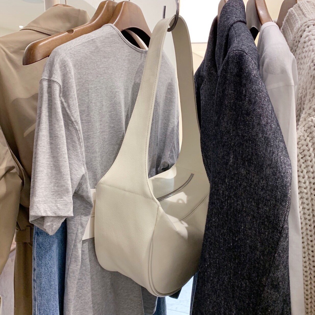 Túi xách da nữ Hàn quốc đeo vai trendy màu đen và trắng 8204