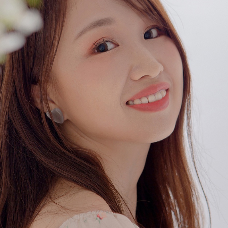 [Hàng mới về] Bút son nhung lì trang điểm sắc tố lâu trôi