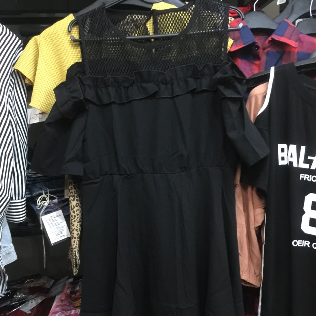 Đầm babydol trễ vai