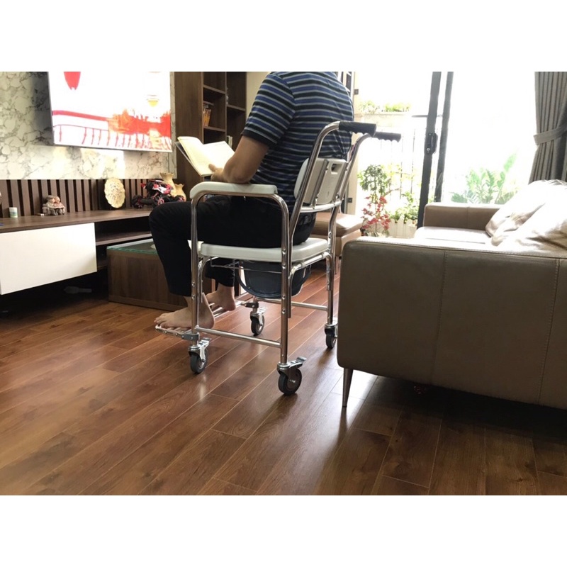Ghế bô vệ sinh - Xe lăn - Ghế tắm đa năng dành cho người già 4 trong 1