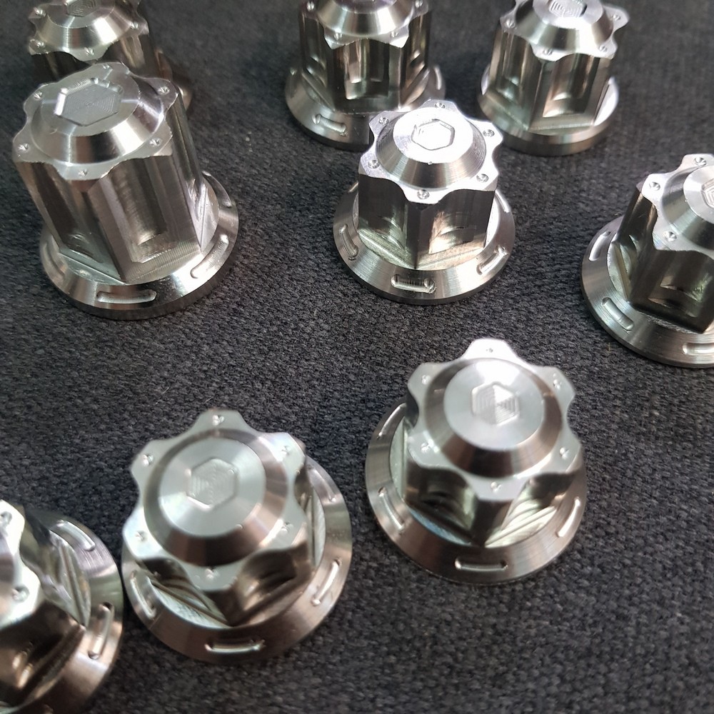 Tán SALAYA INOX bao rỉ sét ,tán ốc cốt bánh xe máy, tán cốt phuộc, ốc chân phuộc ( ĐỦ SIZE )