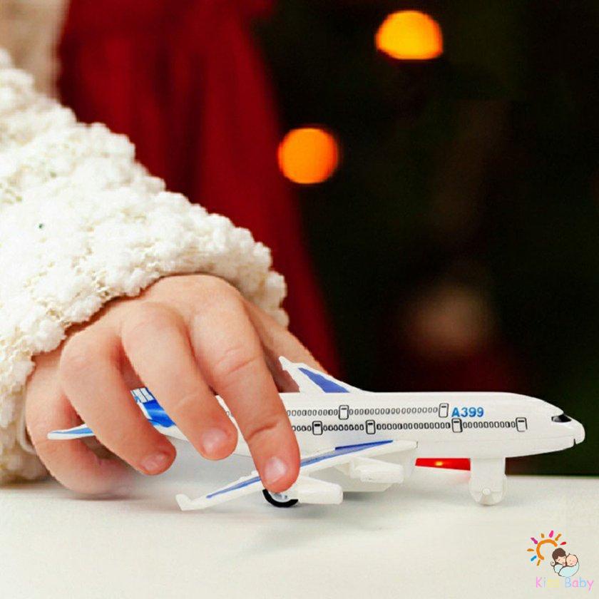 Mô hình máy bay đồ chơi mini nhiều màu sắc khác nhau kéo lùi lên dây cót dành cho trẻ em