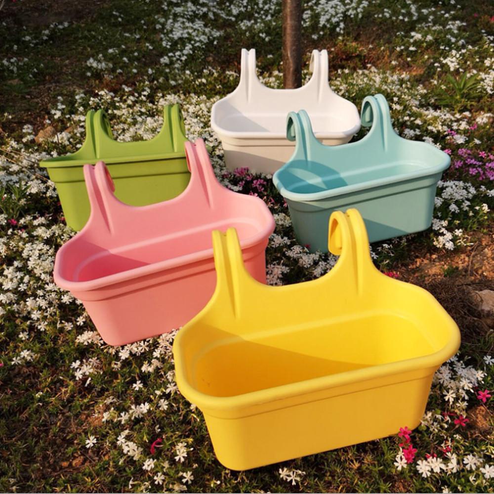 Chậu Hoa Treo Hàng Rào Bằng Nhựa Trang Trí Ban Công