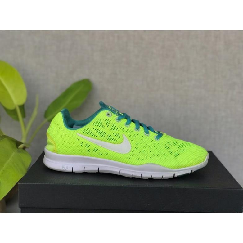 2handsGiày thể thao nike Free TR FIT 3-size 37,5 🍎