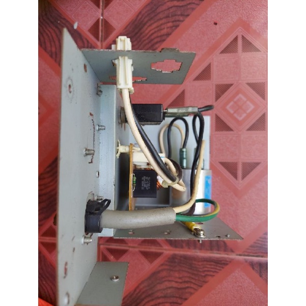 Combo lọc nguồn +lọc nhiễu 250v-20A tháo máy.