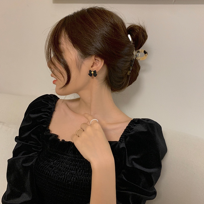 Bông Tai Hình Nơ Màu Đen Đơn Giản Xinh Xắn Dành Cho Nữ