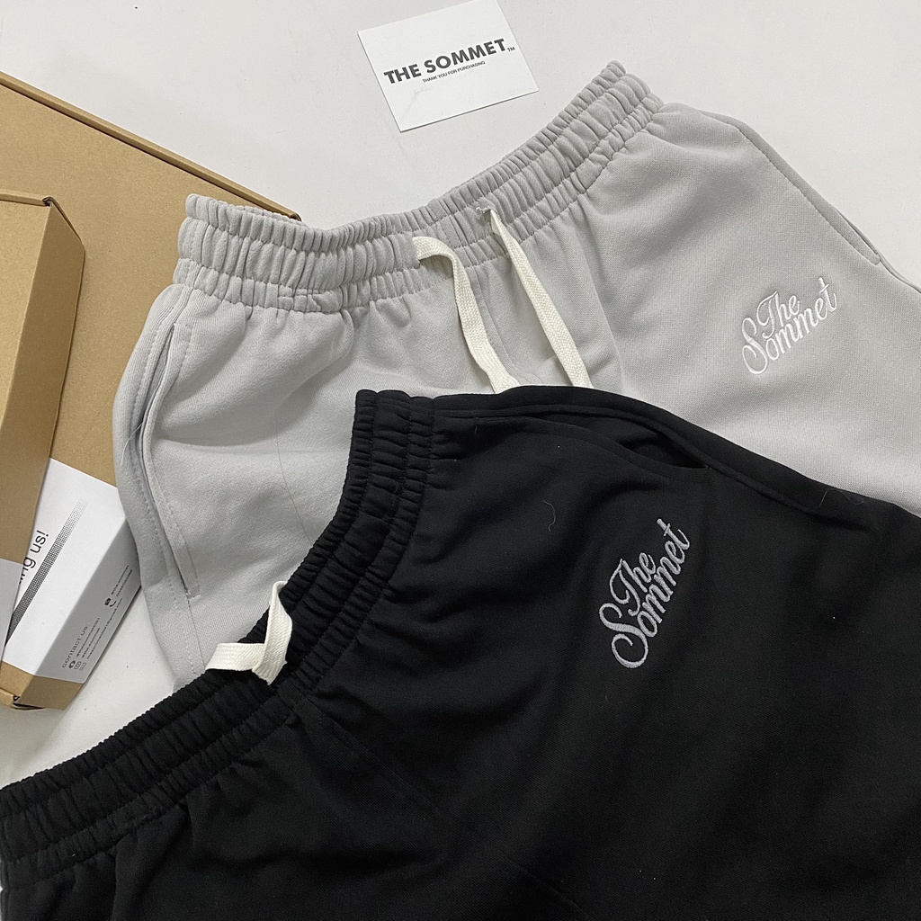 Quần short dáng cơ bản thêu tay The Sommet - Q01
