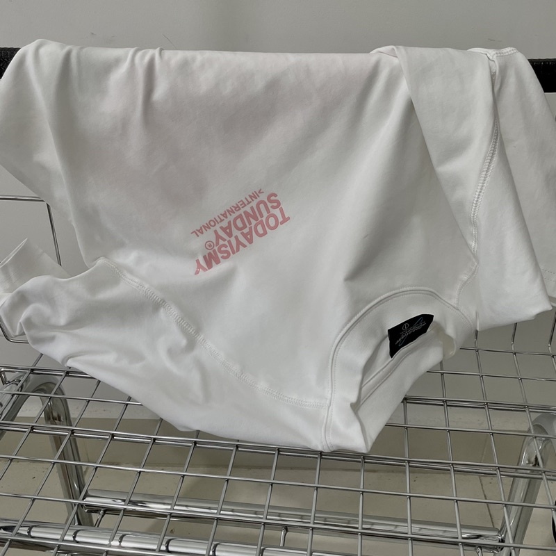 Basic tee todayismysunday cực phẩm | BigBuy360 - bigbuy360.vn