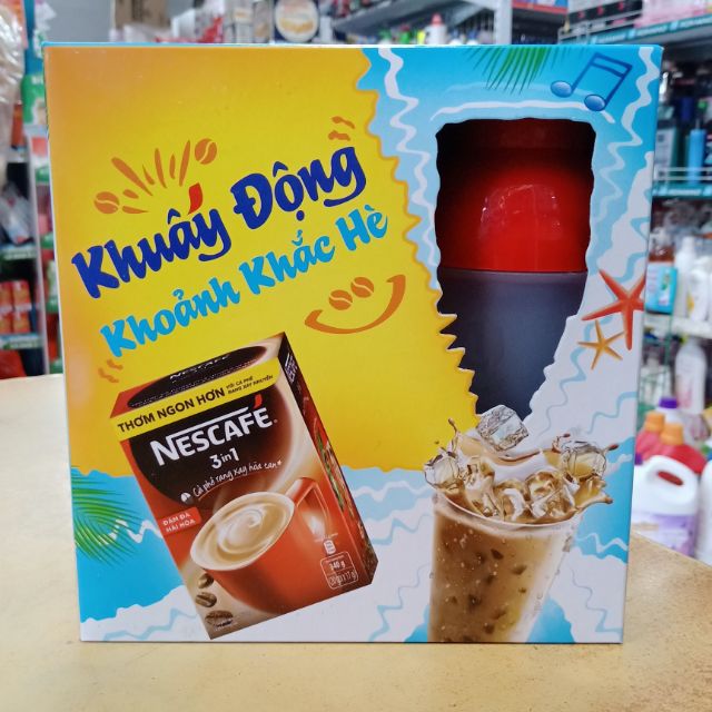 Nescafe rang xay hoà tan 20 gói x 17 g tặng bình lắc