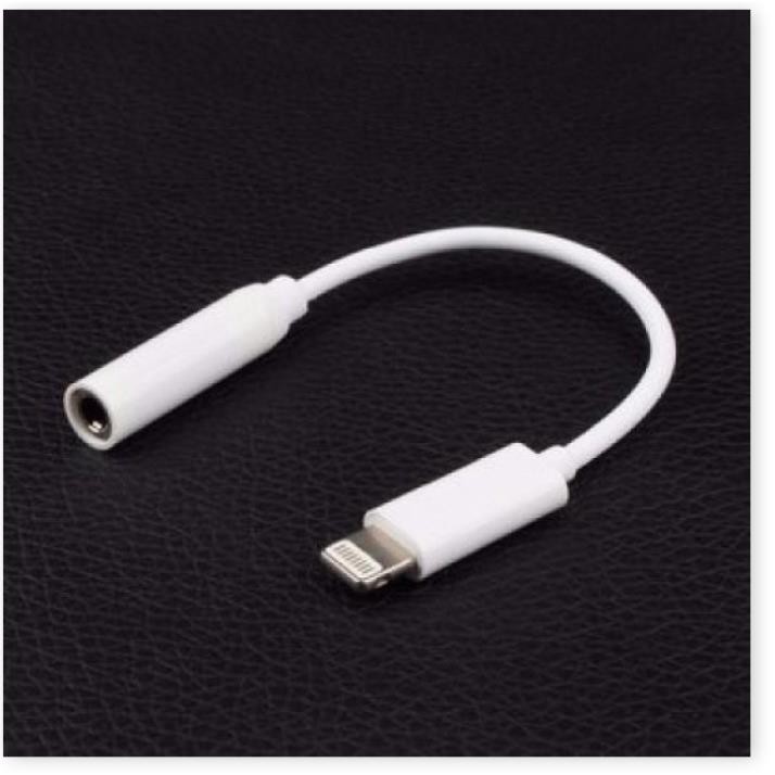 Đầu Adapter chuyển đổi từ đầu Lightning cho iphone sang đầu cắm tai nghe Jack 3.5mm dành cho iPhone 7 / 7Plus / 8 / 8Plu