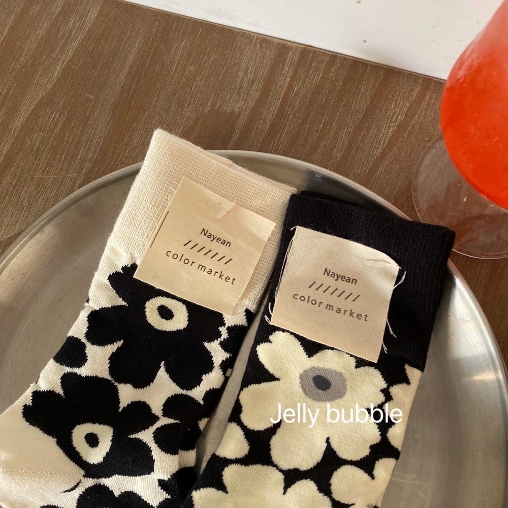 Vớ len họa tiết hoa phong cách Retro Hàn Quốc xinh xắn cho nữ