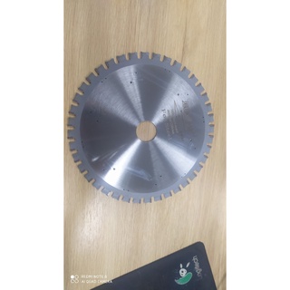 Lưỡi cưa cắt sắt tua nhanh hiệu berfex 18525.4*40z