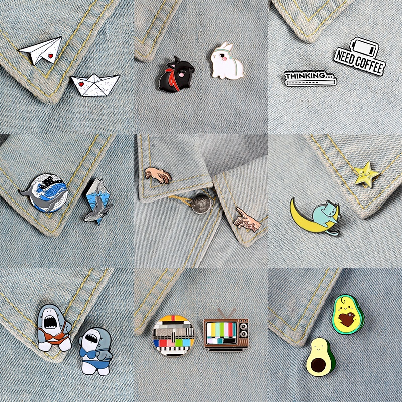 Ghim cài áo QIHE JEWELRY kiểu dáng máy bay/ tàu thuyền/ thỏ/ cá mập dùng làm quà tặng trang sức dễ thương cho bạn bè