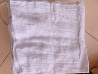 Khăn Lau Trắng Bé 100 chiếc