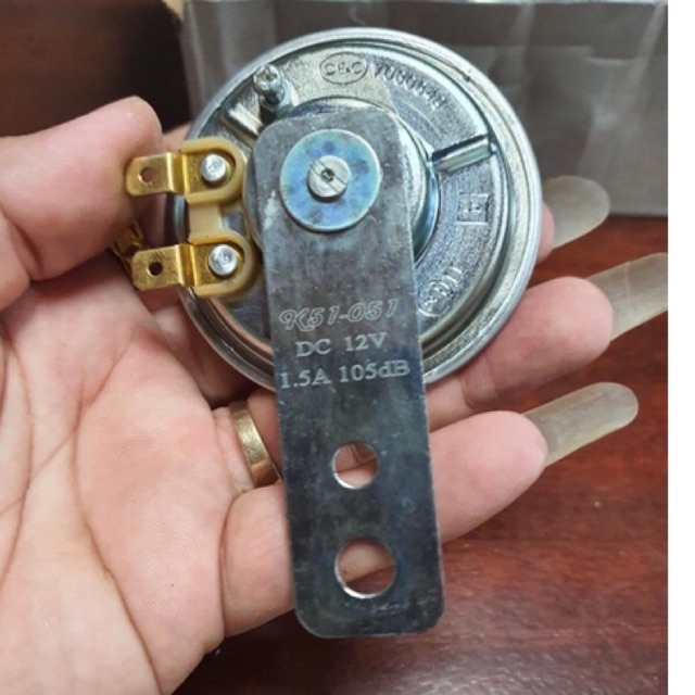 Còi điện cho xe máy ,kèn cao cấp cho xe dream