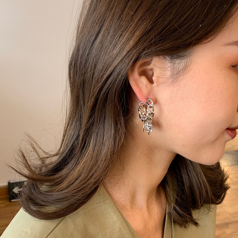 Bông Tai Dây Xích Dài Hình Thánh Giá Chất Liệu Kim Loại 22861