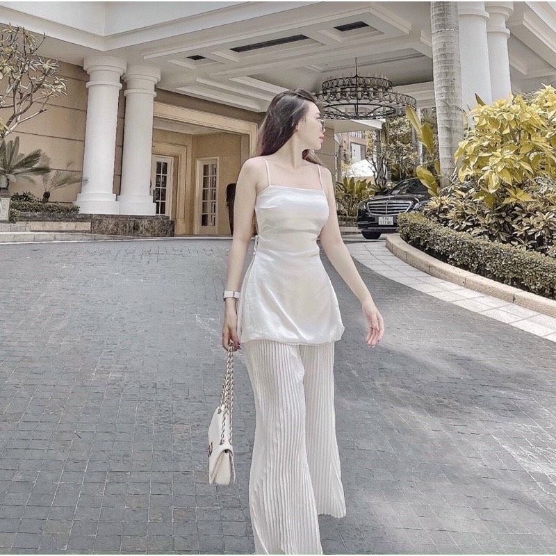 2FASHIONISTA Set áo lua hở lưng quần dập ly ống rộng màu trắng, đen (ngẫu nhiên)
