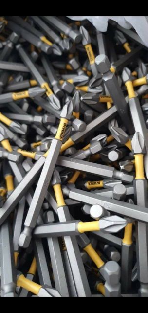 ĐẦU MŨI BẮN VÍT DEWALT  PH2 9CM