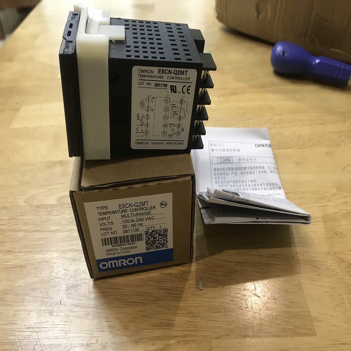 Bộ điều khiển nhiệt độ E5CN-Q2MT-500