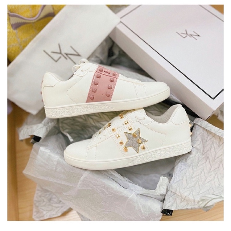 Giày sneakers hoạ tiết ngôi sao, hàng xuất khẩu
