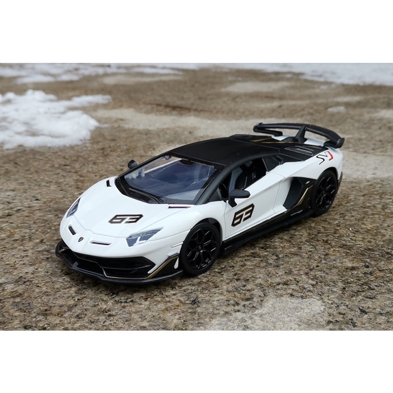 Xe mô hình Lamborghini Aventador SVJ 63 1:24