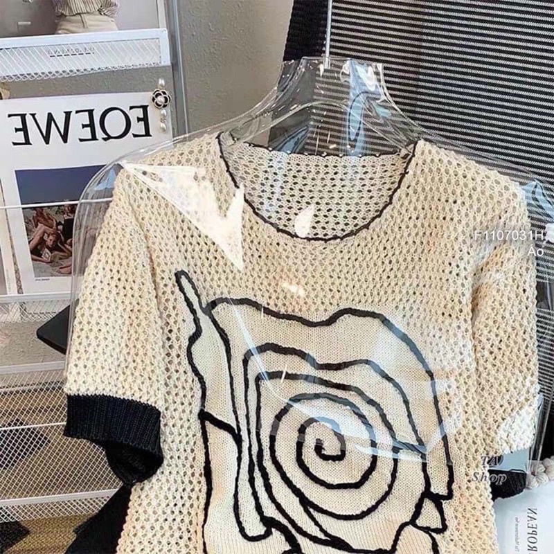 622. ÁO LEN LƯỚI THÊU HOA HỒNG