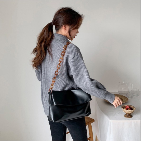 [HÀNG ĐANG VỀ] Túi đeo vai da mềm dây nhựa cực lạ A004