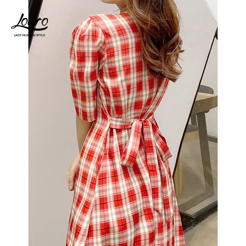 Váy đầm nữ công sở Louro L2107, ẢNH THẬT mẫu váy đẹp dáng xuông, điểm nhấn thắt nơ eo, họa tiết caro