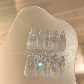 Móng giả thiết kế đính đá 🦋🦋🦋