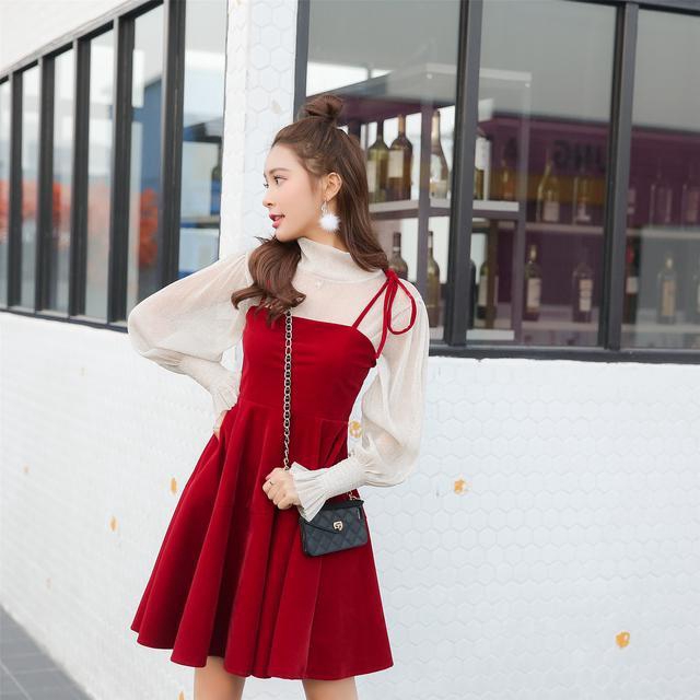 Set đồ 2 mảnh gồm áo sơ mi và đầm hai dây vải nhung có size ngoại cỡ thời trang Hàn Quốc cho nữ