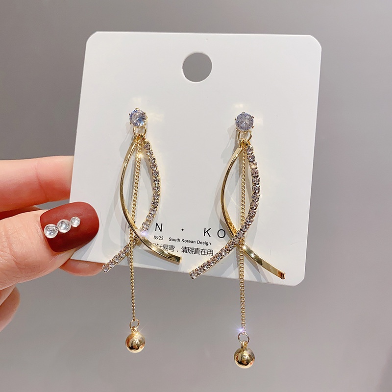 Khuyên Tai Dáng Dài Hình Đuôi Cá Đính Đá Phối Tua Rua Sang Trọng Cao Cấp