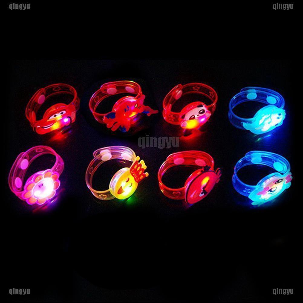 Dây Đeo Cổ Tay Gắn Đèn LED Kiểu Hoạt Hình Phong Cách Halloween