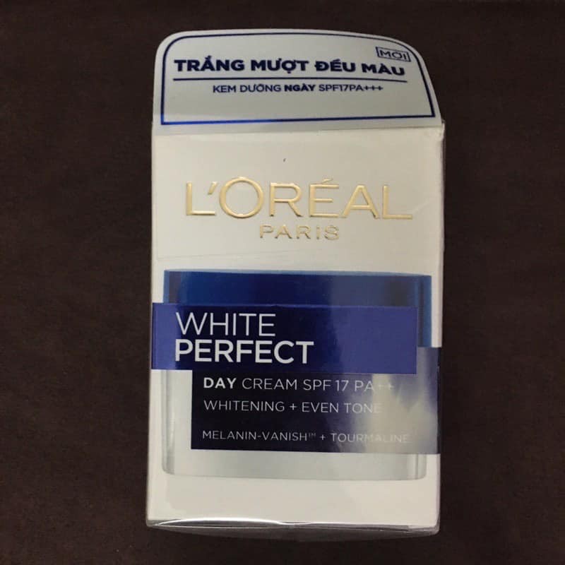 Kem dưỡng trắng và chống lão hoá Loreal 20ml ( L’Oreal Paris White Perfect / Revitalift )