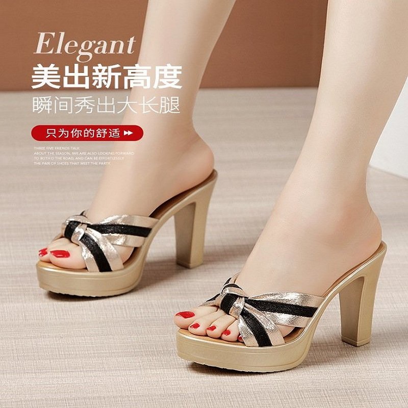 Dép cao gót nơ cuộn phối màu siêu sang