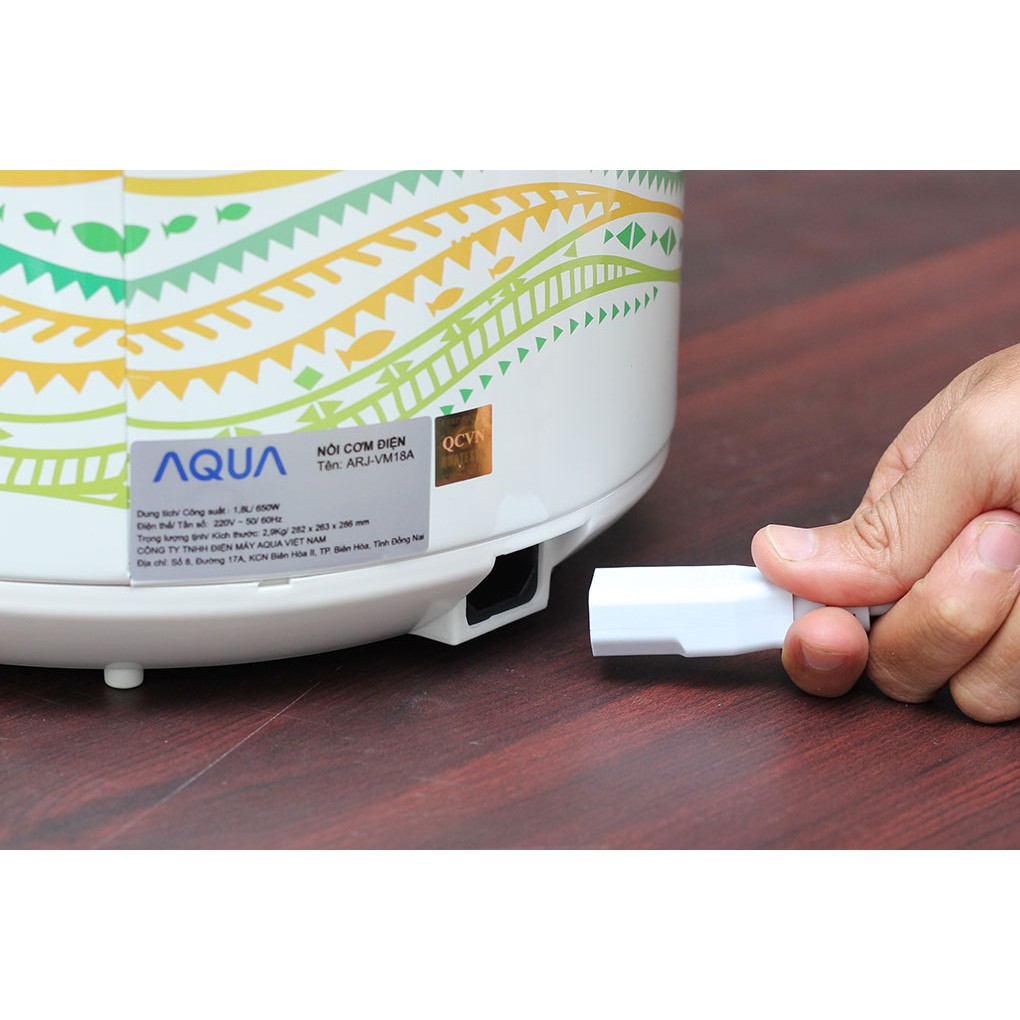 Nồi Cơm Điện AQUA 1.8 Lít ARJ-VM18A