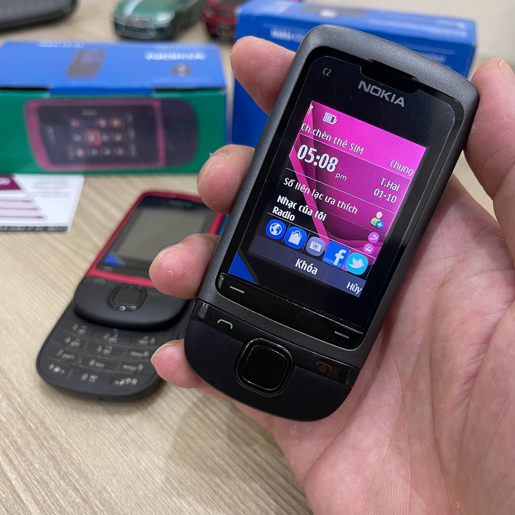 Điện thoại nắp trượt Nokia C2-05 FullBox - Có pin và sạc