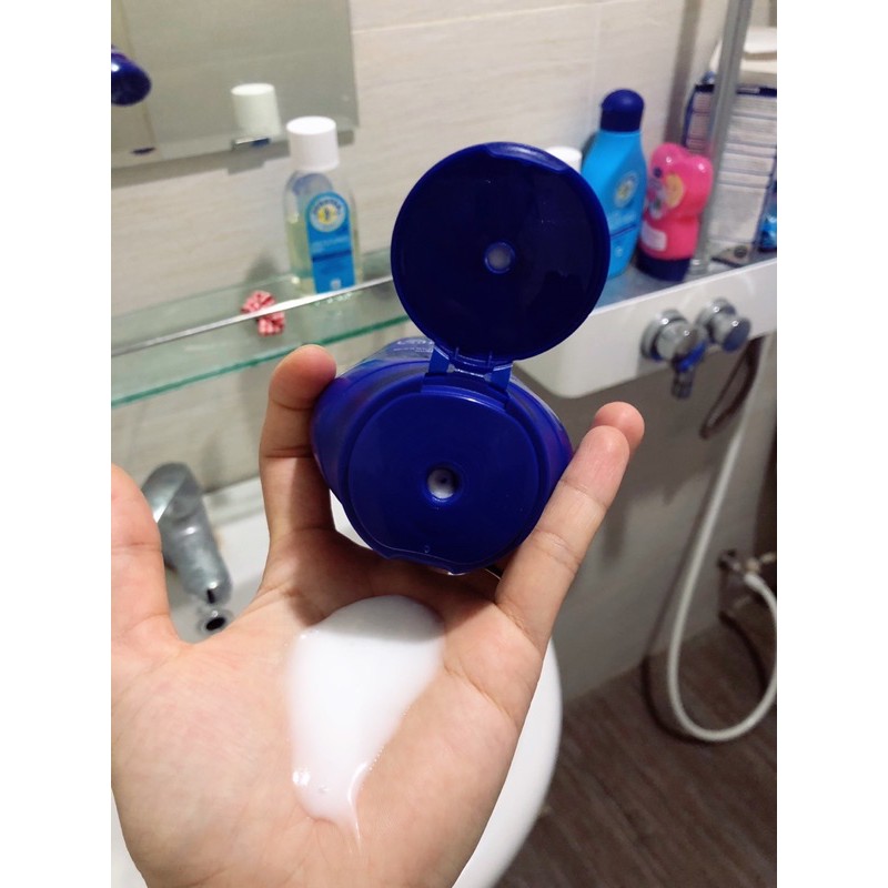 KEM XẢ TẮM DƯỠNG DA NIVEA 400ML