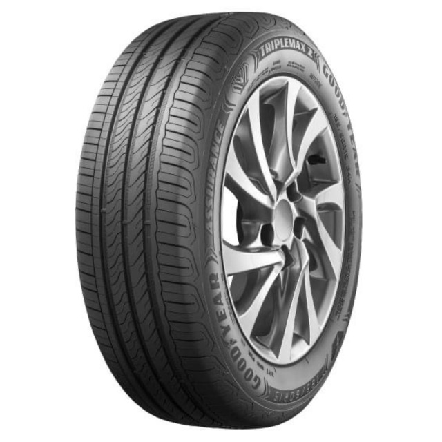 Lốp xe Goodyear 215/55R17 Triplemax 2