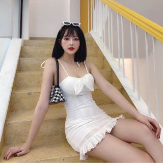 Đầm trắng 2s thắt nơ ngực - kèm ảnh thật