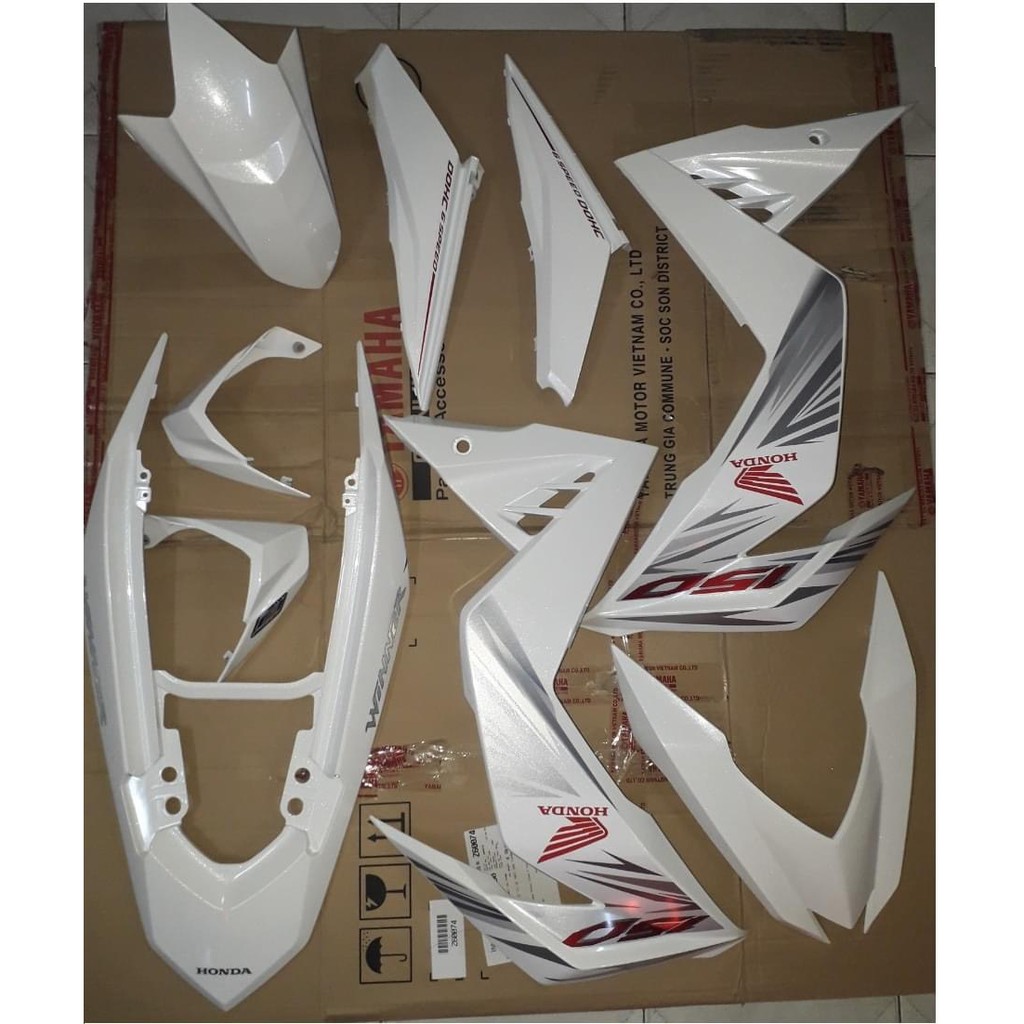 Bộ nhựa dàn áo winner